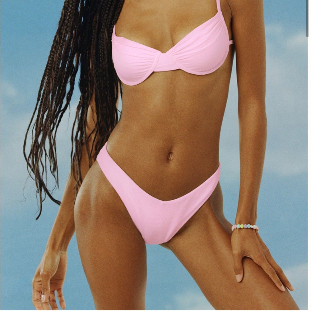 Frankie’s cheeky Bikini